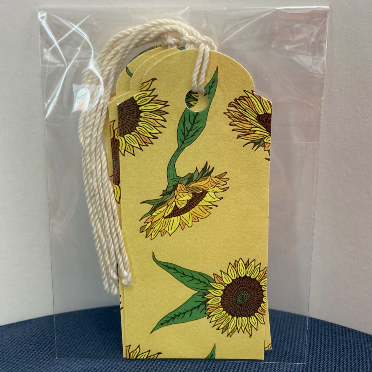 Single set of 4 Sunflower Gift Tags (4-pack, 10 color choices)
